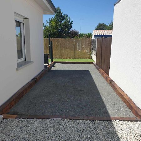 Beau Logement Avec Terrasse, Jacuzzi Et Terrain De Petanque Privatif A 5 Minutes De La Plage Audenge Buitenkant foto