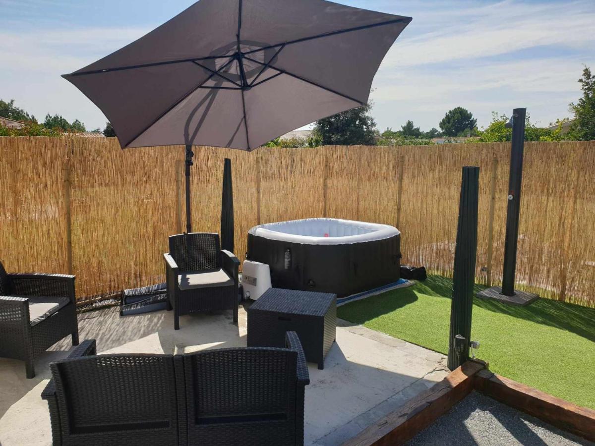 Beau Logement Avec Terrasse, Jacuzzi Et Terrain De Petanque Privatif A 5 Minutes De La Plage Audenge Buitenkant foto